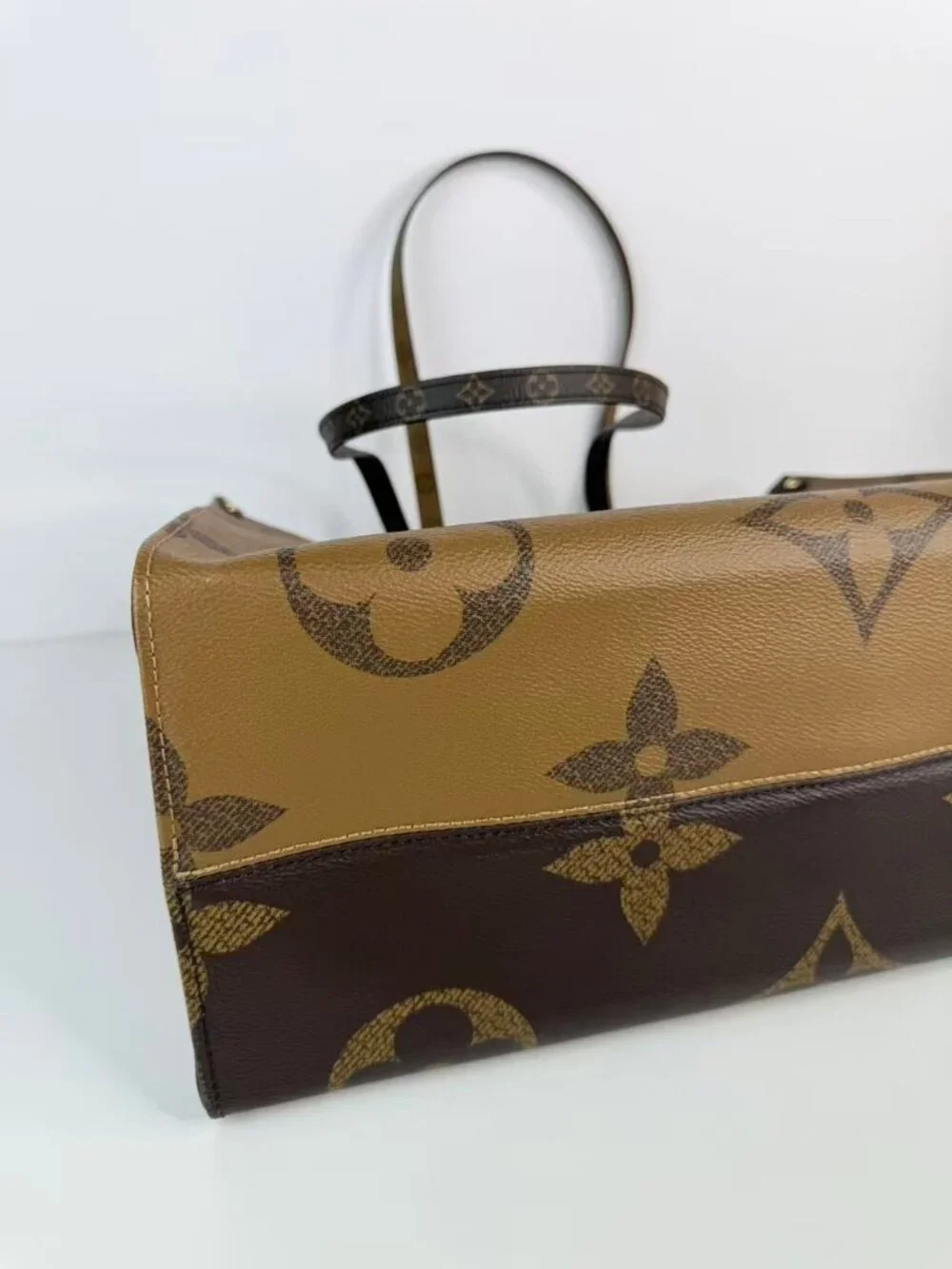 Louis Vuitton onthego GM giant monogram